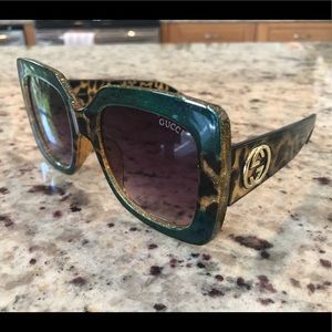 Gucci sunglasses square frame acetate green/brown